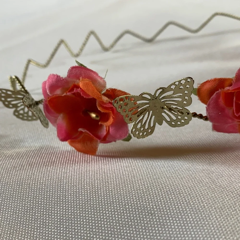Butterfly with Flowers Crown in Gold Tone!